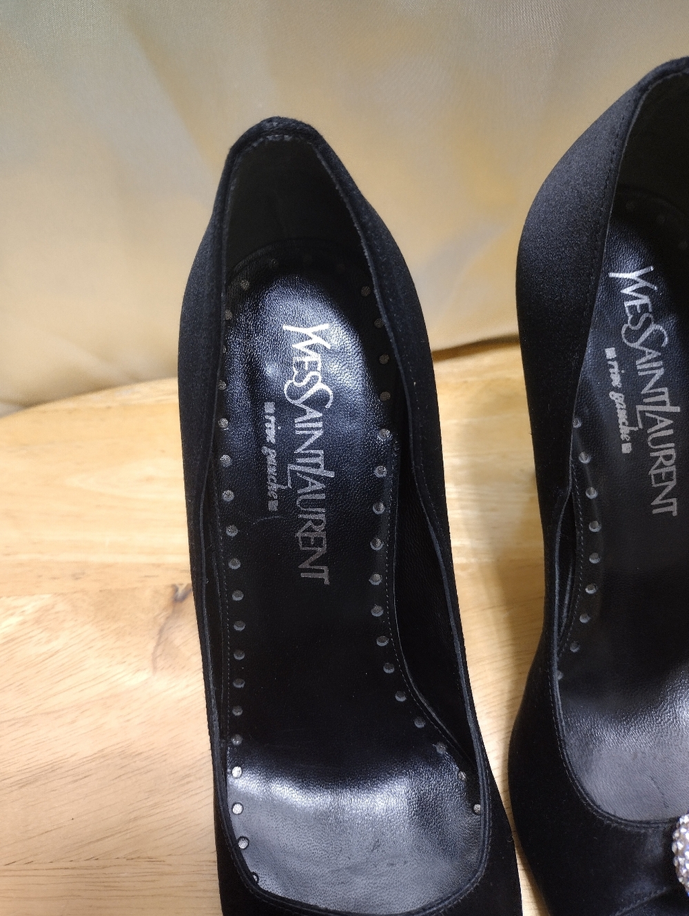 Vintage Yves Saint Laurent Pumps Heels Black 37.5 - Picture 3 of 10
